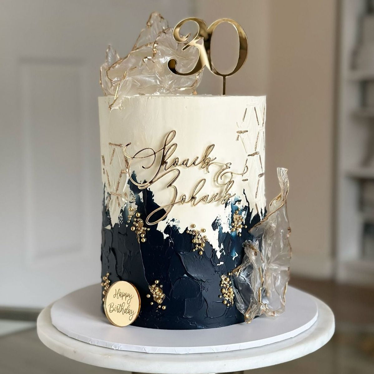 Boho Tall Cake Miami – Gold accents - Better Cakes Miami